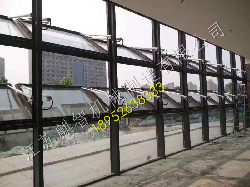 ���̰���