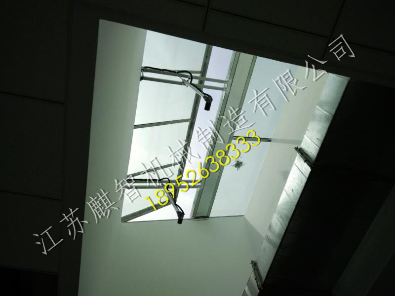 ���̰���