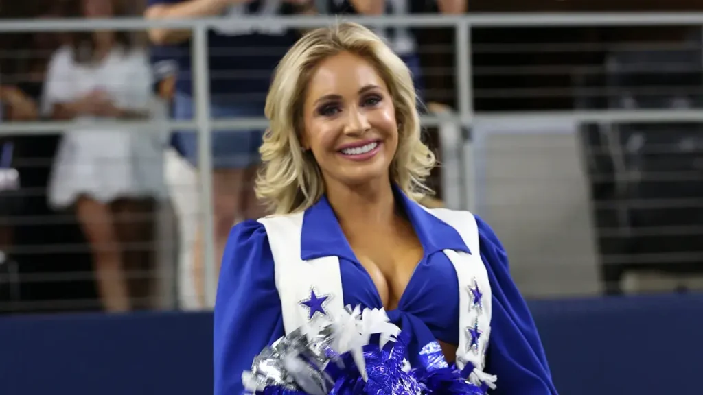 Do Dallas Cowboys Cheerleaders Travel to Away Games