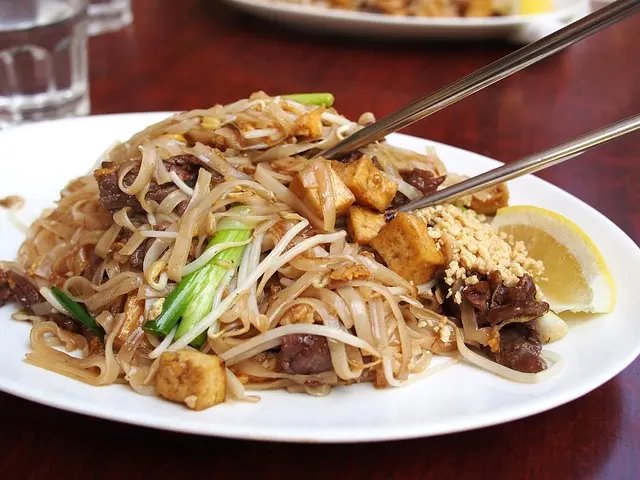 Is Thai Food Like Chinese Food